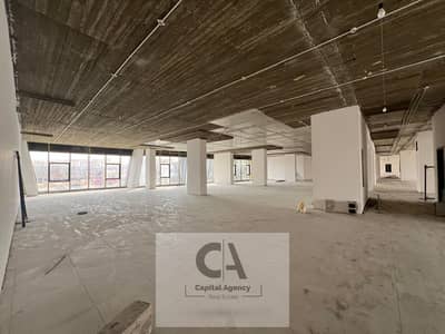 Office space for rent, 1000 sq m, in a prime mall - directly on South 90th Street - Fifth Settlement