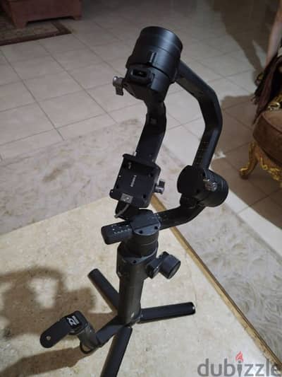 رونن أس  من دي جي اي  the DJI Ronin-S