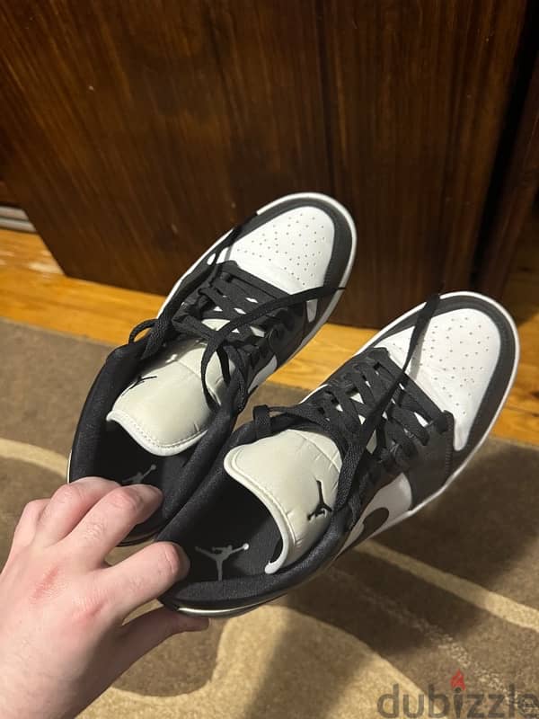 Air Jordan Low Retro Black 1