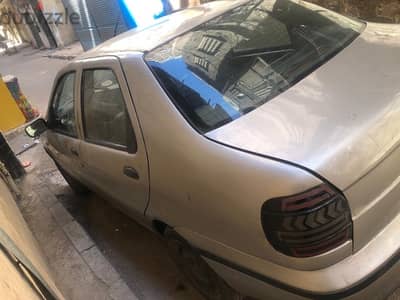 فيات سيينا 2001