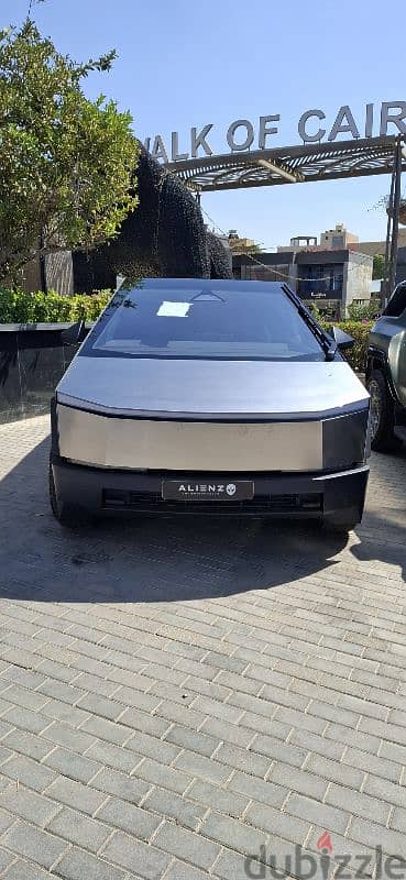 Tesla Cybertruck 2026