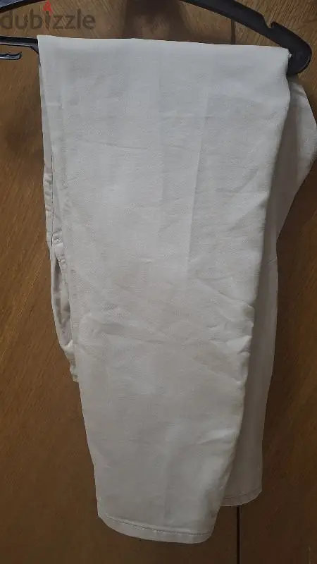 Pantalones defacto