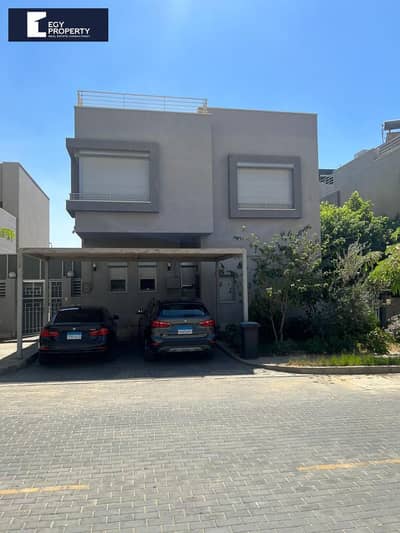 باطلالة خيالية فيلا بسعر مميز للبيع في كمبوند Palm Hills VgK  - القاهرة الجديدة