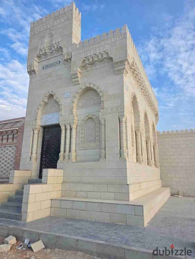 I have a tomb for sale 40 meters in the graves of the Sokhna road, licensed by the New Cairo Authority. The location of the tomb is very distinctive on the main Sokhna road next to the main gate.