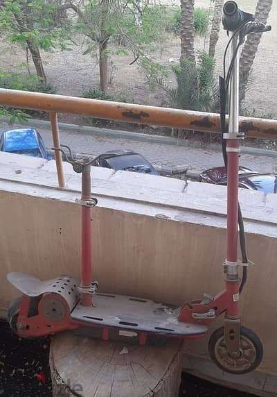 عدد ٢ اسكوتر كهرباء