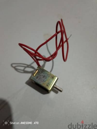 صمام كهرومغناطيسي صغير 6 فولت  (solenoid valve)