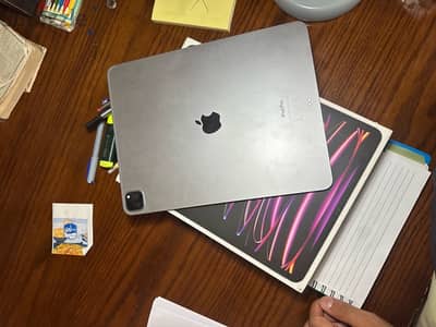 ipad pro m2 11 4th gen لسرعة البيع with pencil