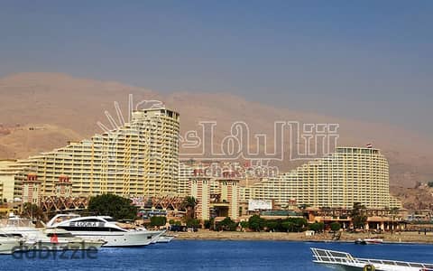 شالية للبيع مفروش بالأجهزة والتكييفات يرى البحر وحمامات السباحة الرئيسية بهرم خوفو بأهرامات بورتو السخنة - Porto Sokhna Pyramids