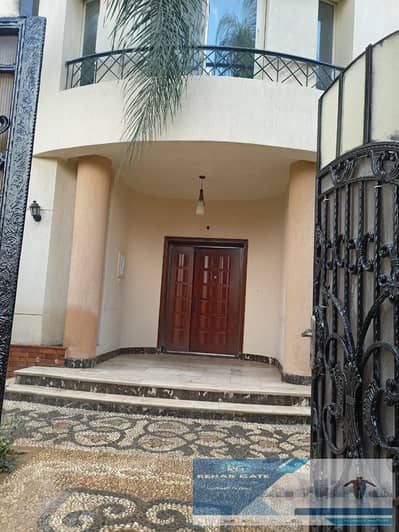 Standard villa with kitchen finishes and air conditioning.