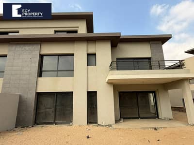 Twinhouse Villa For Sale Ready To Move Private Parking in Swanlake Residence - New Cairo