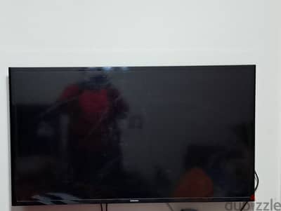 تليفزيون سامسونج ٤٠ بوصة سمارت