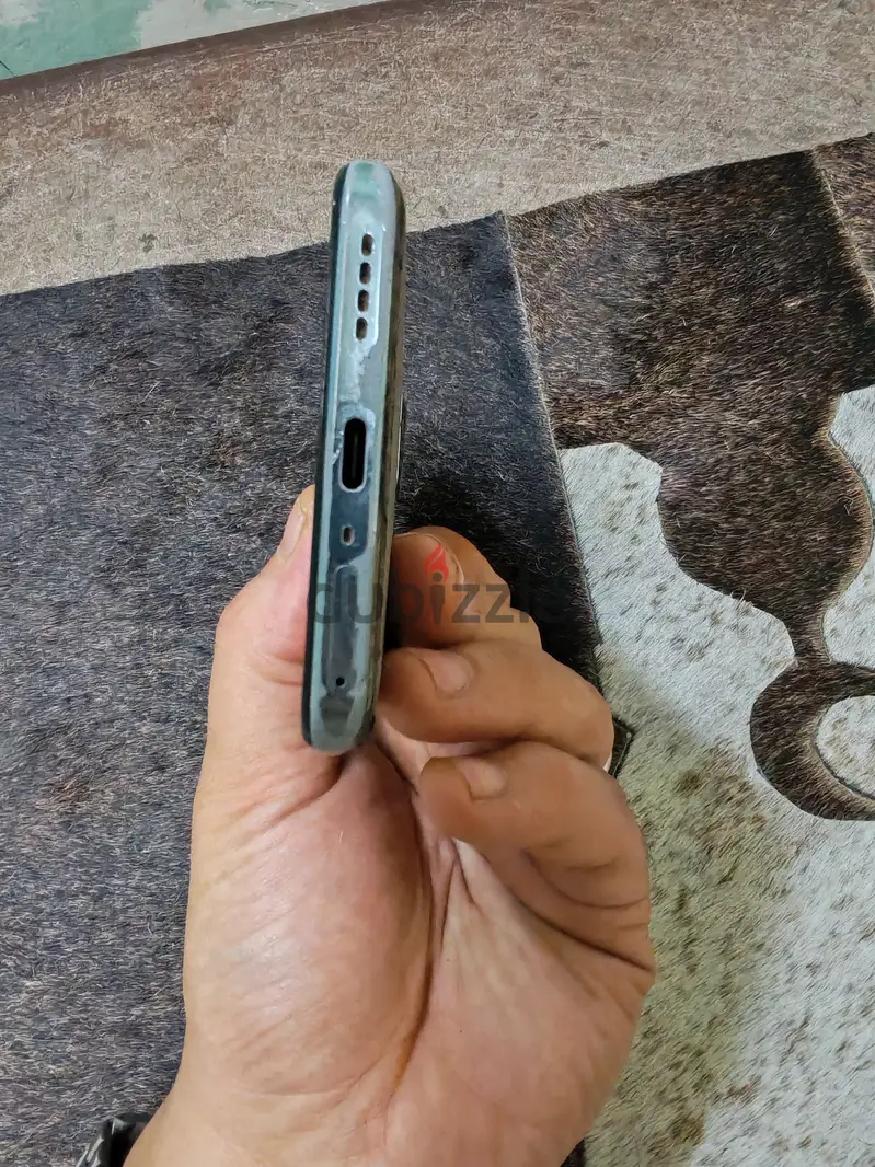 Used phone65179112870018124