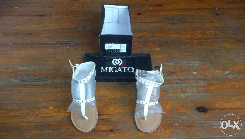 Migato Sandals (white) size 38  -  Migato Sandals (beige) size 38 5