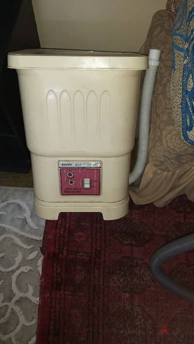 بيع غساله ملابس اطفال ماركه سانيو يابانى وارد الخارج