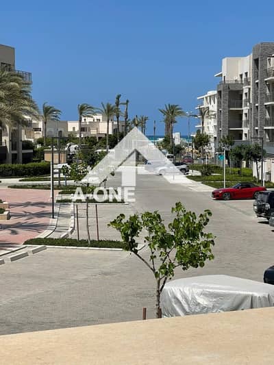 شاليه ريسيل في موقع مميز جدا في مارينا مراسي marina marassi الساحل الشمالي north coast سيدي عبد الرحمن علي بعد دقيقتين من امواج amwaj و ستيلا stella