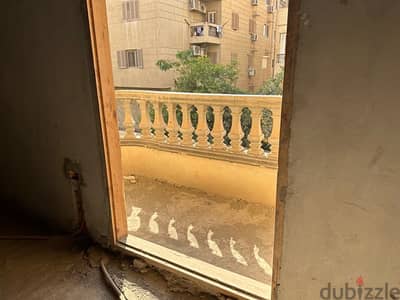 شقه للبيع 270م - 3 غرف - السياحيه الرابعه - 6 اكتوبر - من المالك