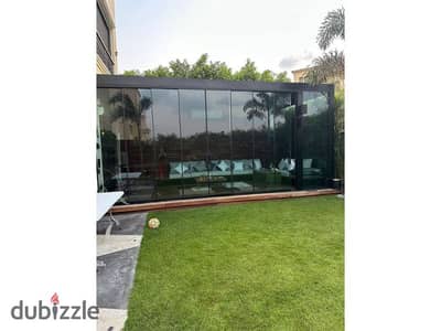 Ultra modern furnished villa with High-End Finishing for rent in Lake view compound New Cairo