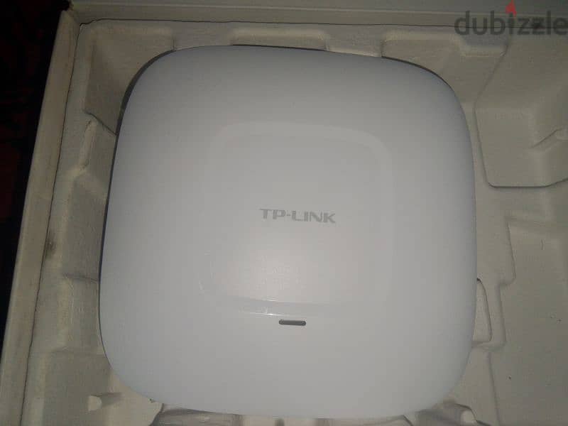 اكسس بوينت جديدة TP-Link EAP 225 1