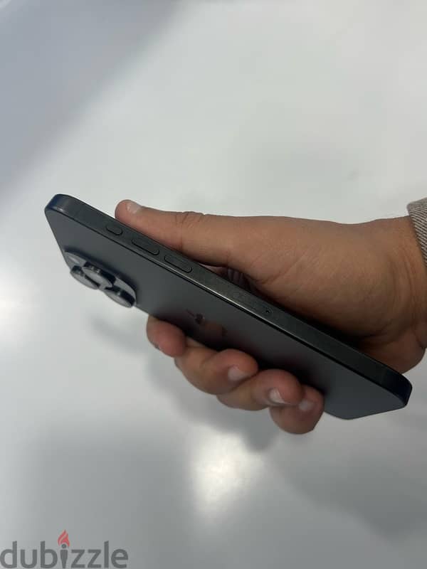 iphone 15 pro max 2