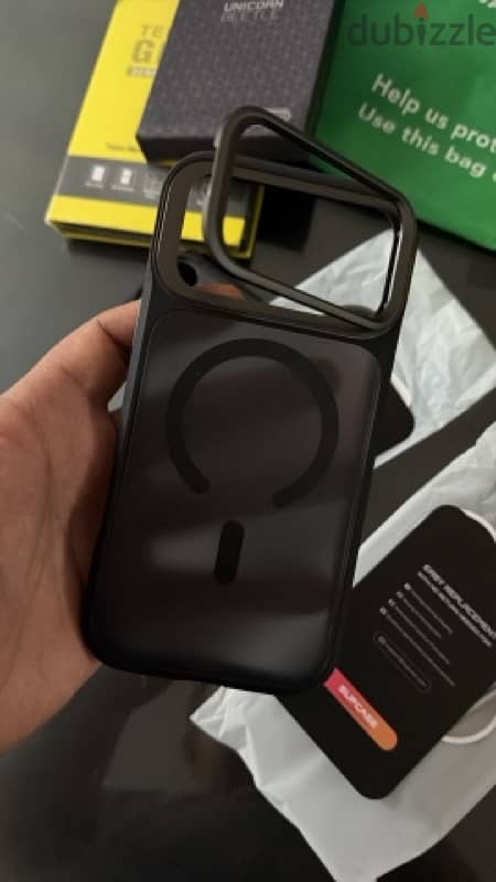iPhone 17 Pro Max MagSafe Camera Control Button Phone Case - Black 2