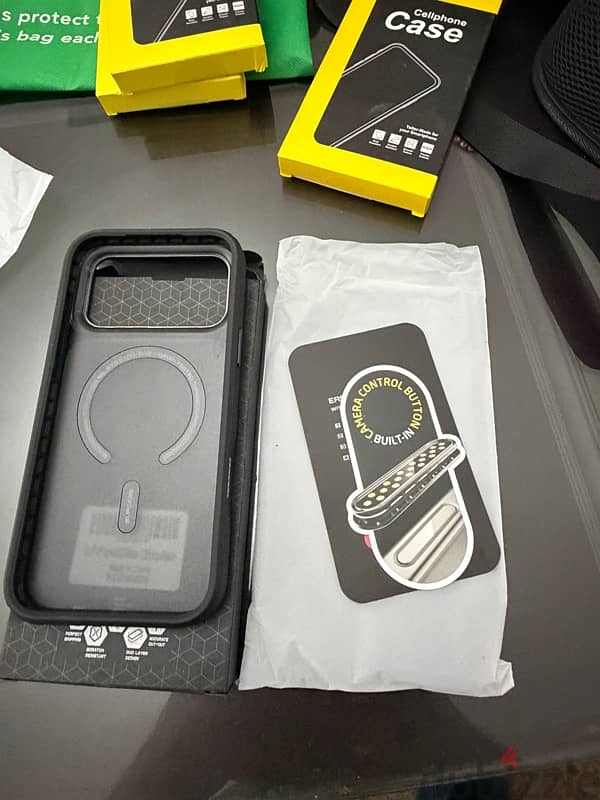 iPhone 17 Pro Max MagSafe Camera Control Button Phone Case - Black 6