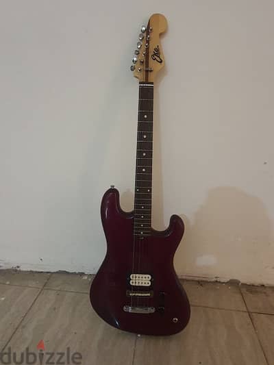 Electric guitar Eko Italian for sale جيتار كهربائي ايطالي ماركة ايكو