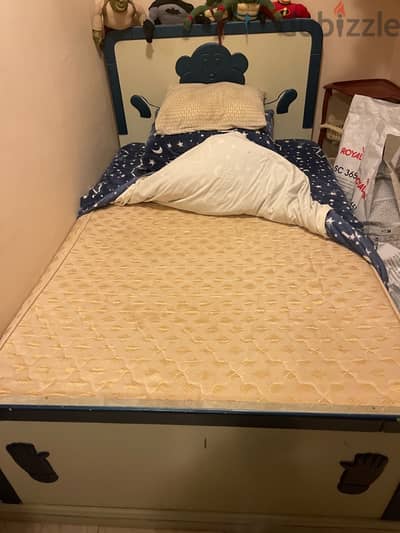 bed 120x200 with matress bed 120x200 with matress