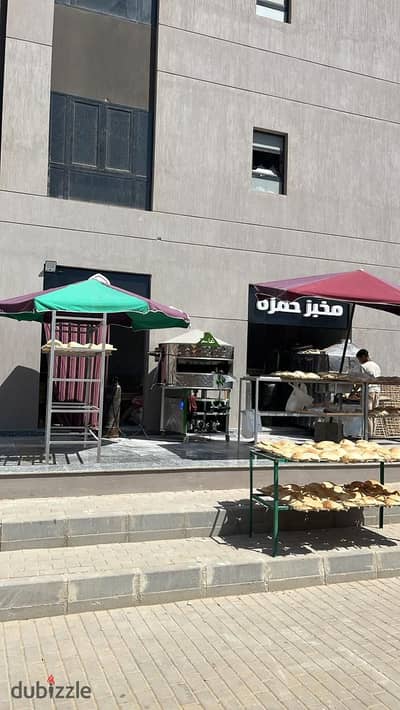 محل تجاري للبيع بعائد إيجاري فوري بمدينة الشروق