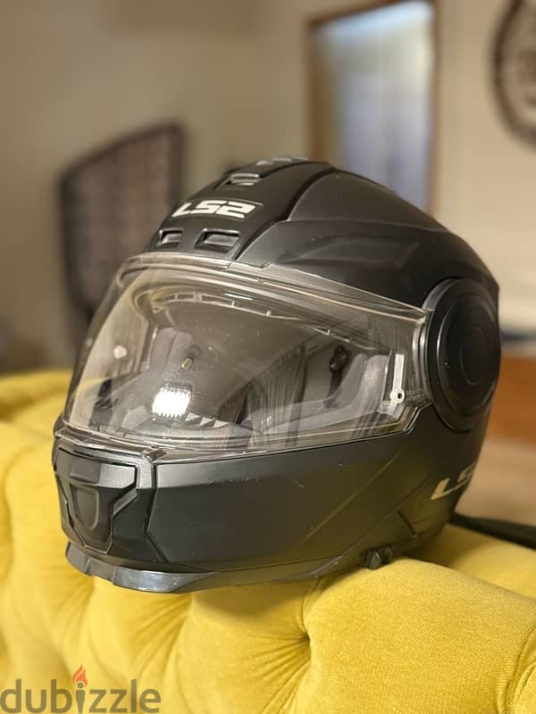 ls2 modular helmet Medium size - موتوسيكلات و إكسسواراتها - 206943279