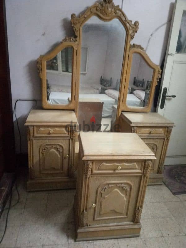اثاث منزلي . 2