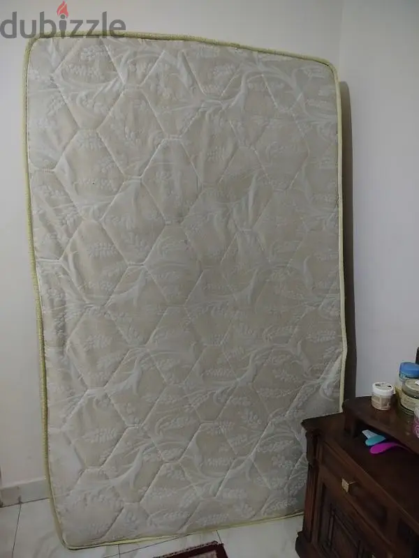 مرتبه اسفنج مضغوط