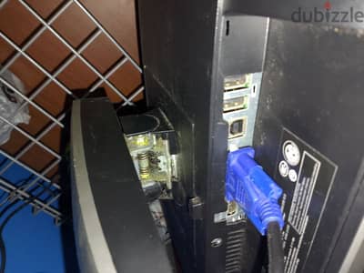 شاشه Dell للبيع جديده زيرو