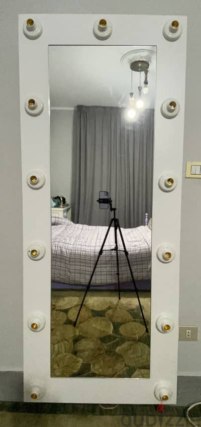 Mirror storage