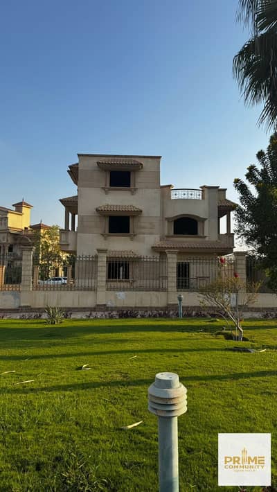 فيلا للبيع برويال سيتتي باقل سعر بالكمبوند بموقع مميز 4 غرف نوم بالشيخ زايد Villa for sale in royal city lowest price in Zayed city