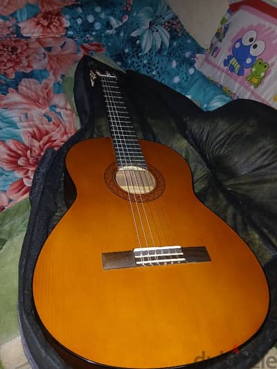 Yamaha C40