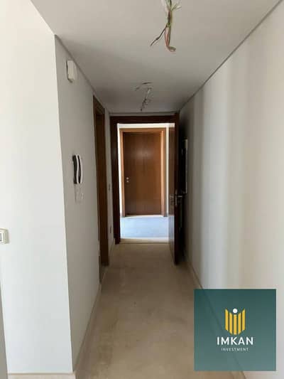 Apartment for sale, ready for immediate occupancy and finished, with installments over 6 years || Close to Al Shorouk and the International Medical Ce