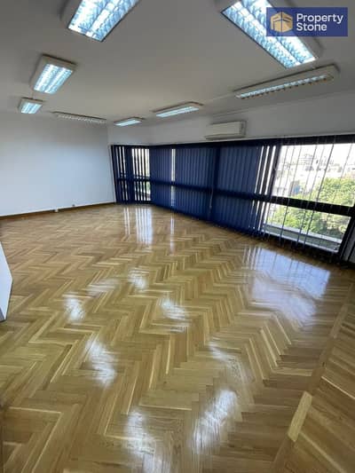 Office for rent in a prime location in Maadi Sarayat Super deluxe finishing 650 square meters