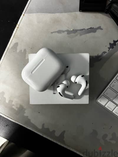 airpods pro 3 like new