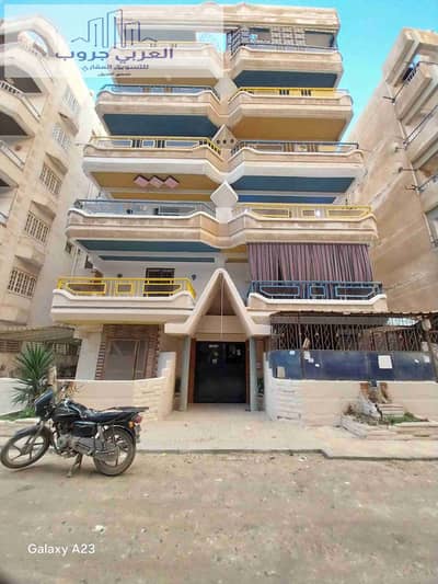 شقه مميزه  للبيع في الإسكندرية شاطئ النخيل خطوات قليلة من البحر الموقع ممتاز شامل الخدمات