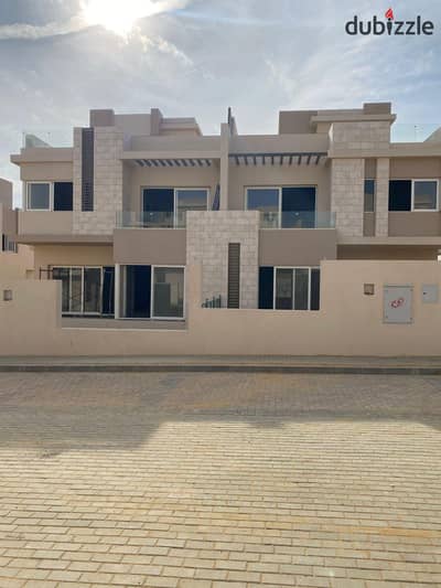 Twin House for Sale – Immediate Delivery – Prime Location – Hyde Park, October City