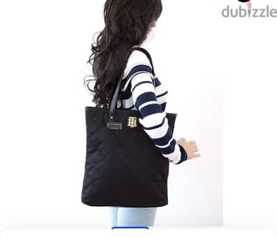شنطه tommy hilfiger وارد أمريكا