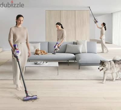 Dyson V8 advanced Vacuum Cleaner brand new