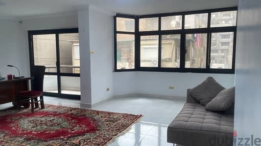 شقة كبيرة بمنيل الروضةمن المالك الاول  بدون وسيط
