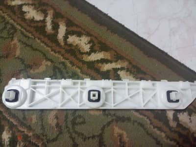 قطع غيار حامل اكصدام خلفي جديد