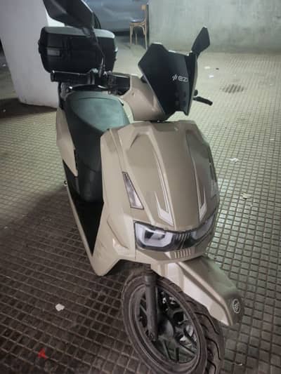 اسكوتر Keeway 3000W