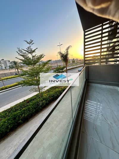 Apartment for sale in Madinaty B15, directly opposite Central Park. 100 sq m. Unbeatable location and view. Lowest down payment. Commercial fees apply