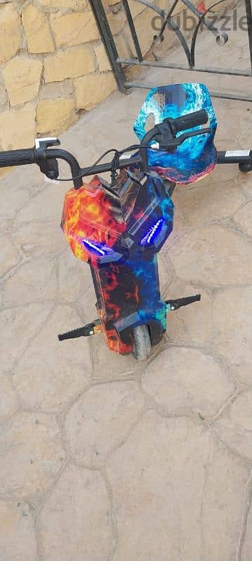 Drift scooter like new for kids لعبة دريفت شحن كهرباء للأطفال