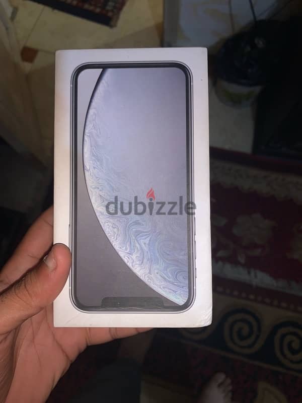 XR phone للبيع او تبديل لي ايباد 5