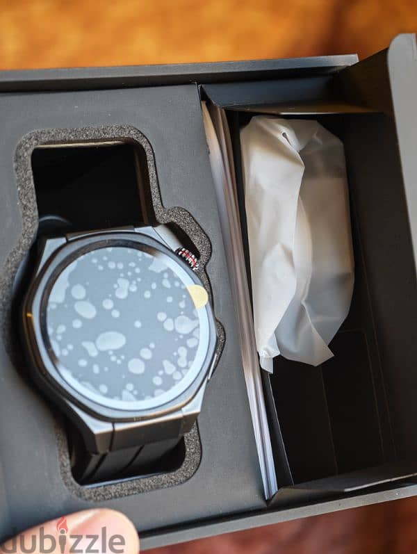 Honor watch 5 Ultra 1