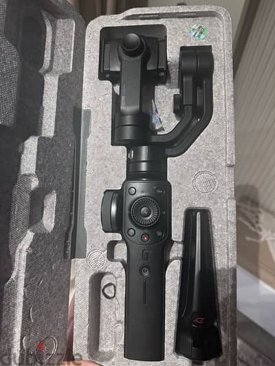 Zhiyun smooth 4